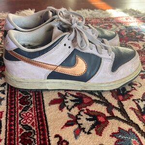 Kids Nike Dunk Low Size 2.5Y